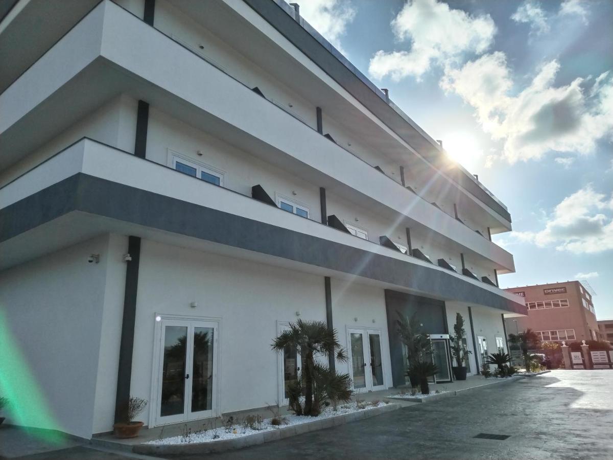Pm Hotel Катандзаро Экстерьер фото