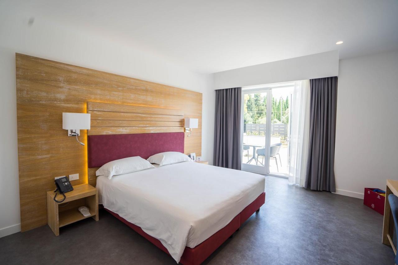 Pm Hotel Катандзаро Экстерьер фото