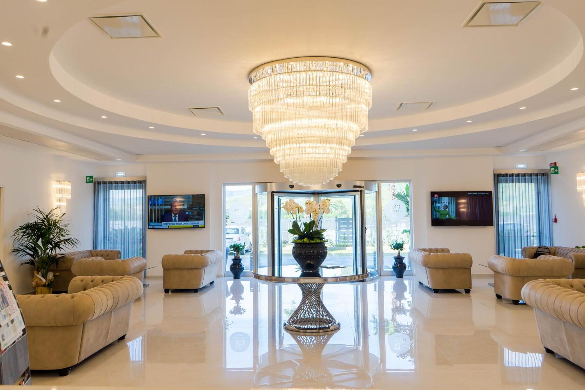 Pm Hotel Катандзаро Экстерьер фото