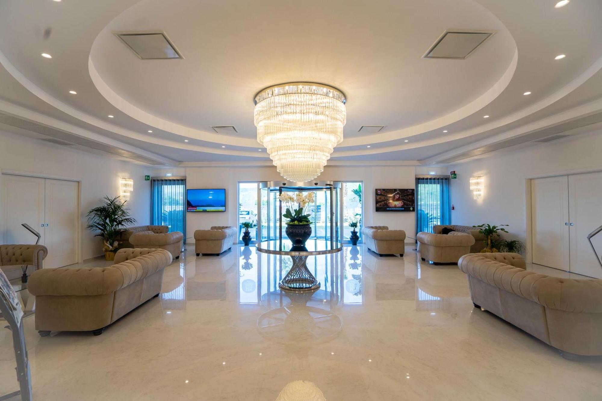 Pm Hotel Катандзаро Экстерьер фото
