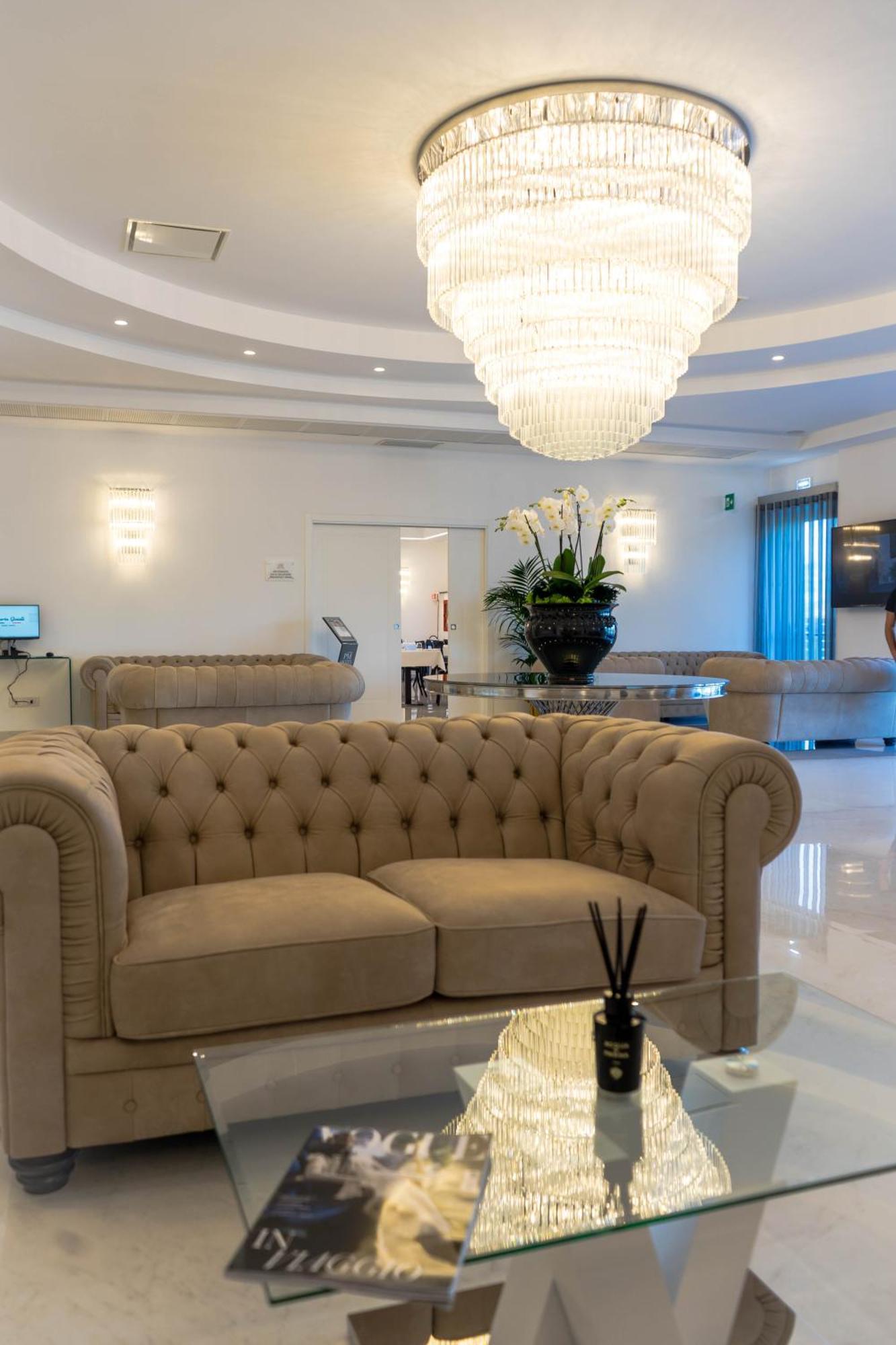 Pm Hotel Катандзаро Экстерьер фото