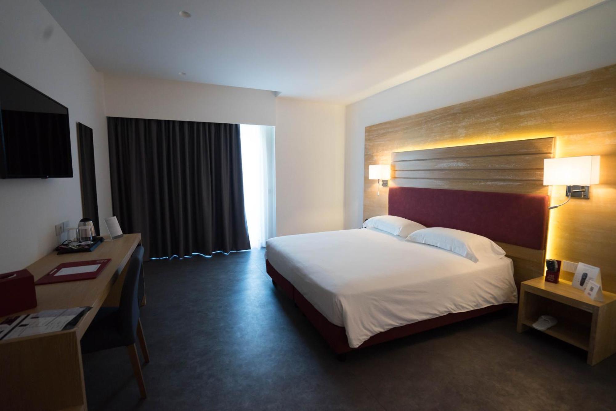 Pm Hotel Катандзаро Экстерьер фото