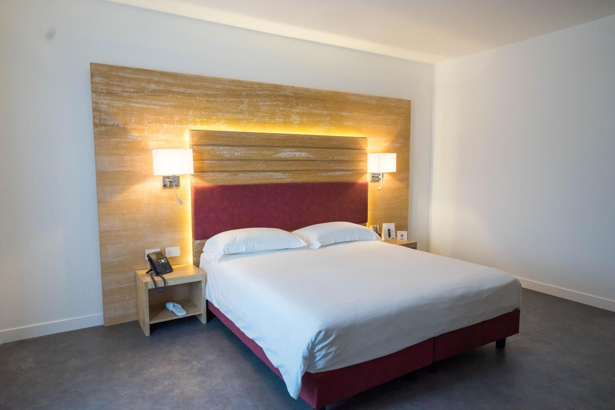Pm Hotel Катандзаро Экстерьер фото