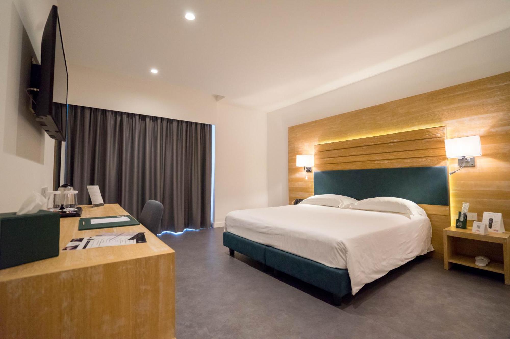 Pm Hotel Катандзаро Экстерьер фото